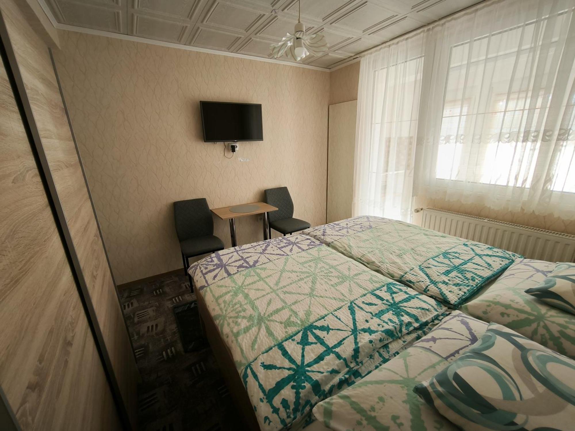 Karolin Apartman Buk Luaran gambar